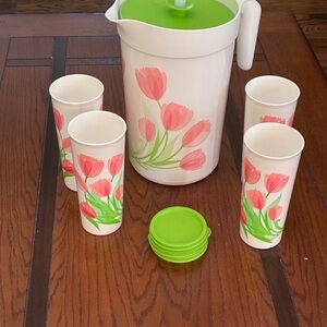 Tupperware Tulip Springtime Pitcher Set